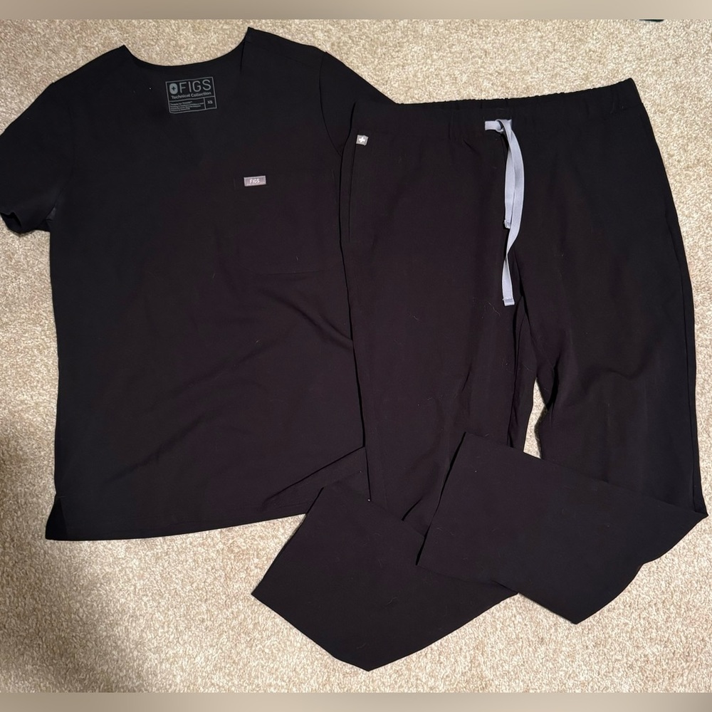 Figs scrubs - black